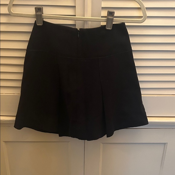 Vince Black Mini Skirt - Picture 4 of 4
